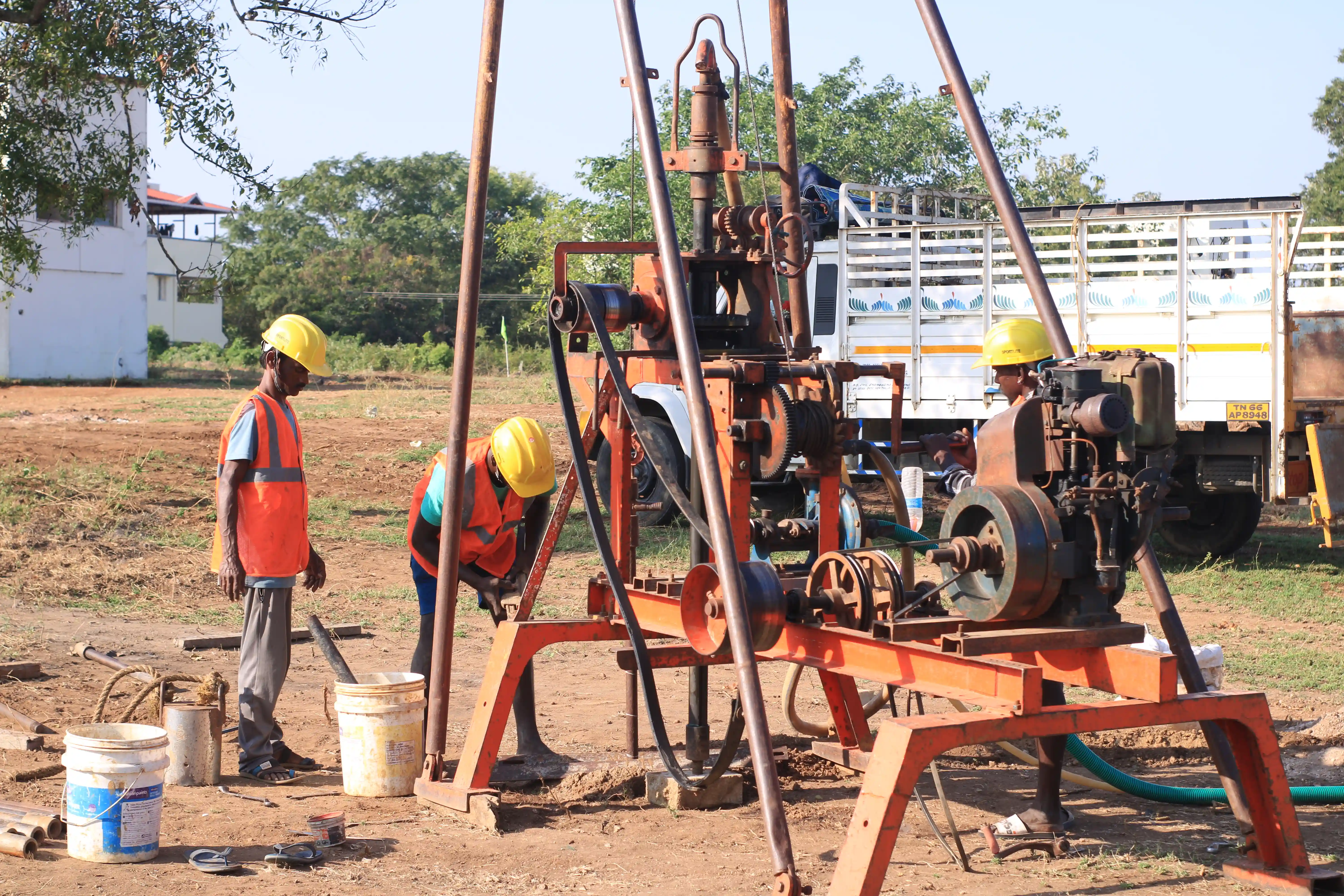 Soil reinforcement with netting